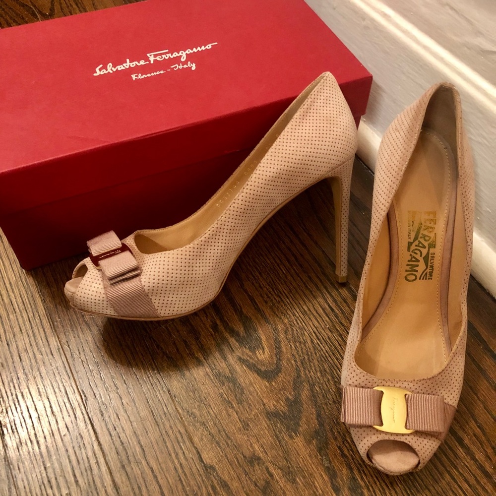 Salvatore Ferragamo Pumps Heels